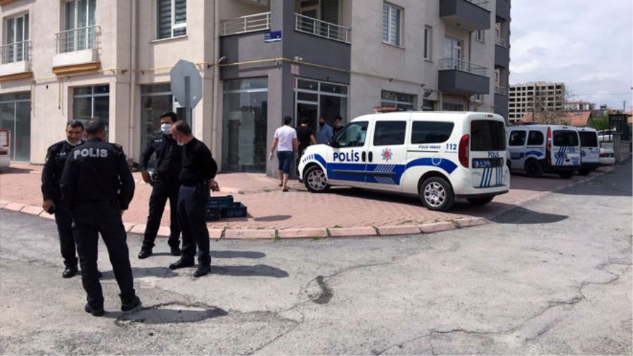 BİR HAFTADIR HABER ALINAMAYAN YAŞLI ADAM EVİNDE ÖLÜ BULUNDU