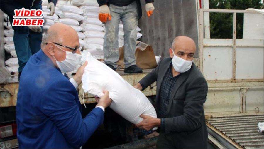 EĞİTİMCİLER’İN UN DAĞITIMI TALAS’TA DA DEVAM ETTİ