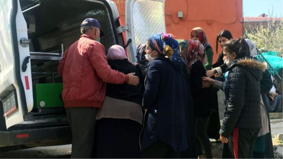 YAŞLI ÇİFT SOBADAN ZEHİRLENEREK HAYATINI KAYBETTİ