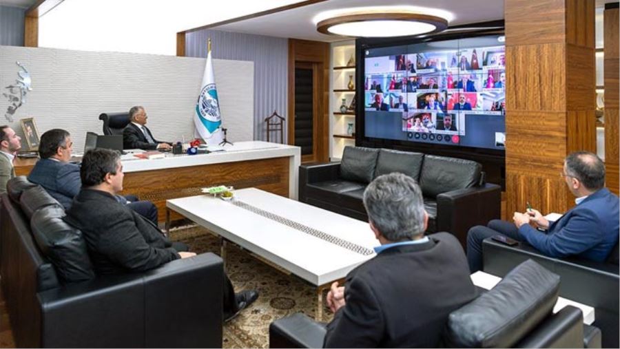 BÜYÜKKILIÇ’TAN VİDEO KONFERANS YÖNTEMİYLE TOPLANTI