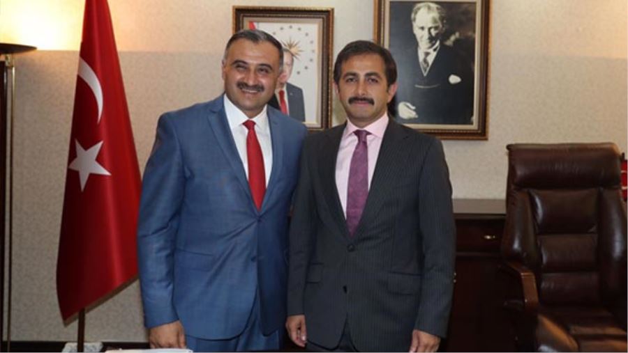 BAKAN YARDIMCISI AKSU