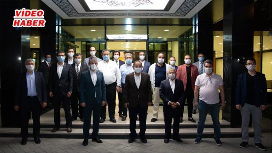 BÜYÜKŞEHİR BELEDİYESİ’NDE İFTARDAN SAHURA YATIRIM ZİRVESİ