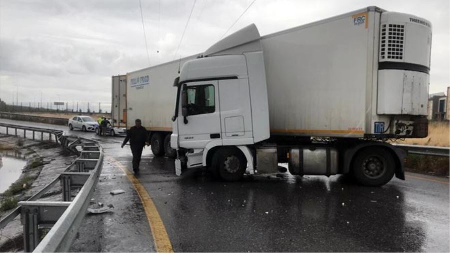 KAYGAN YOLDA MAKAS KESEN TIR, KAZA YAPTI