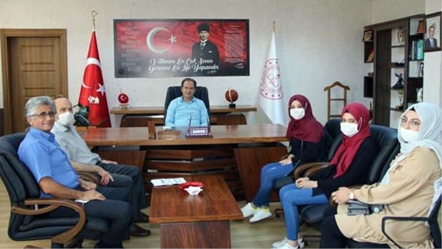 BİR MİLYONUNCU MASKEYİ TAKDİM ETTİLER