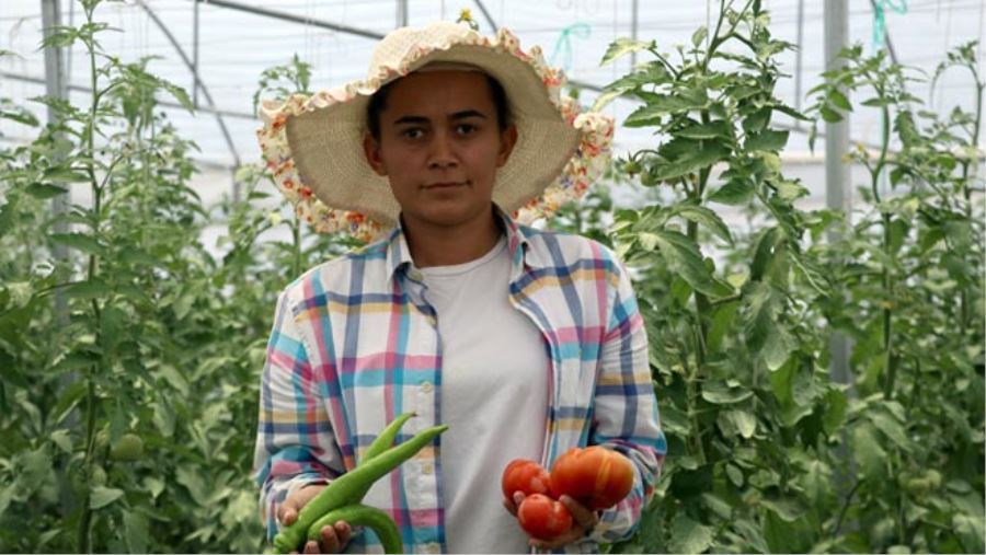 İŞ BULAMAYAN GENÇ KADIN SERA KURUP KENDİ İŞİNİN PATRONU OLDU