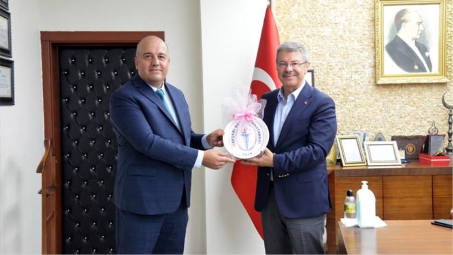 BAŞKAN AKAY DEVLET HASTANESİ HEYETİNİ AĞIRLADI