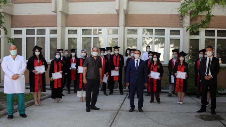 ERÜ’DEN İNTÖRNLERE TEŞEKKÜR BELGESİ