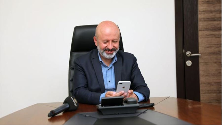 BAŞKAN ÇOLAKBAYRAKDAR, KOCASİNAN’IN YILDIZLARI’NI ÖDÜLLENDİRDİ