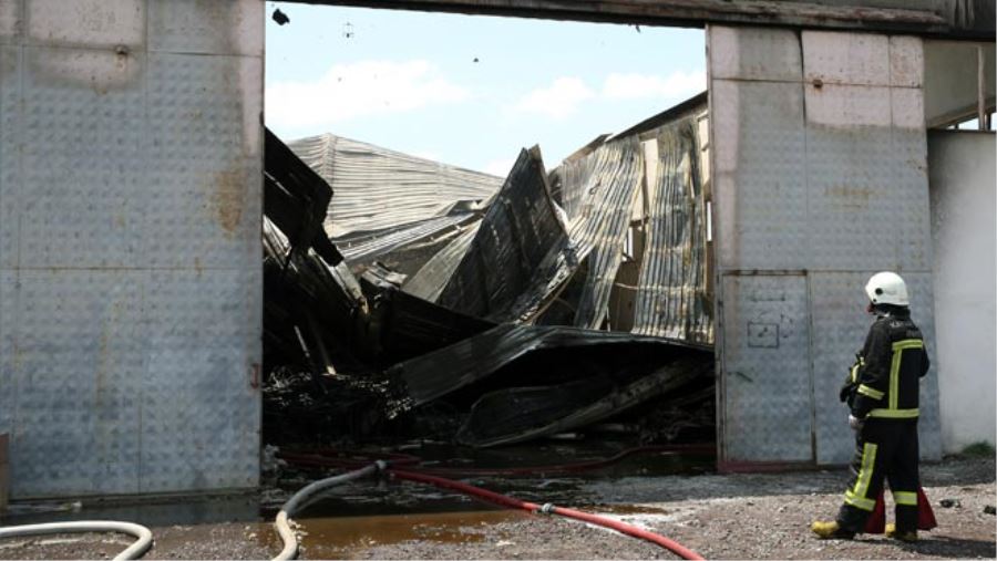 AMBALAJ FABRİKASINDA YANGIN