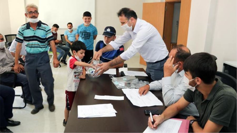 YAHYALI’DA KURA ÇEKİMİ YAPILDI