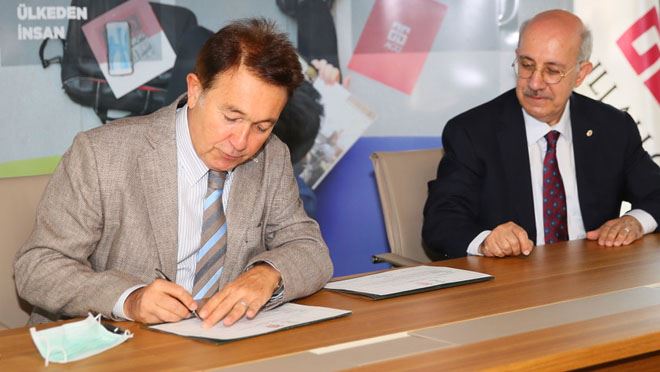 AGÜ İLE DOĞA KOLEJİ’NDEN EĞİTİM ANLAŞMASI