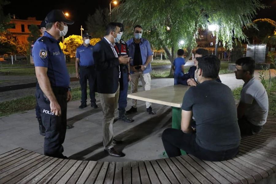 KAYMAKAM BAYRAM’DAN GECE MESAİSİ