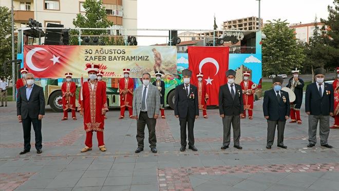 TALAS’TA 30 AĞUSTOS BİR BAŞKA GÜZEL