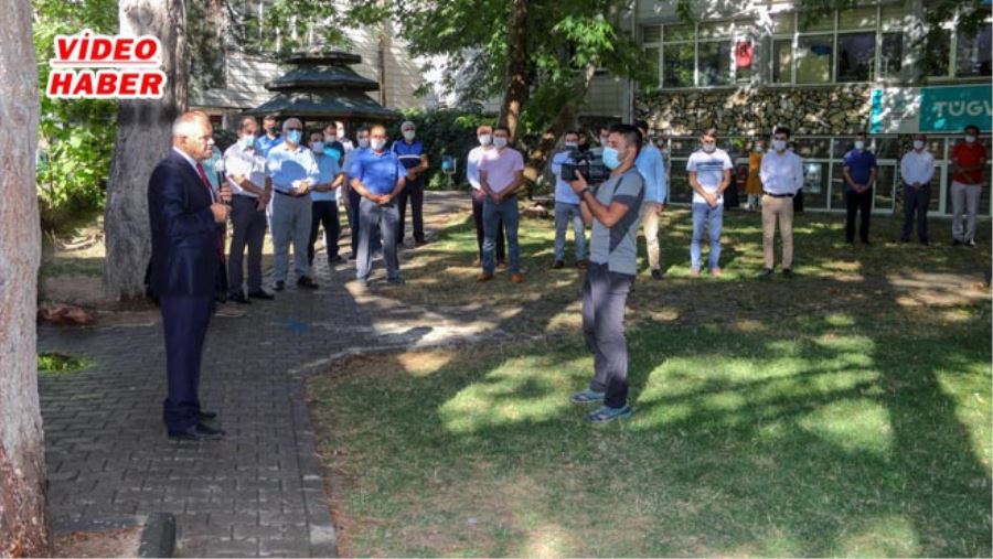 BAŞKAN ÖZTÜRK, MESAİYE BAYRAMLAŞARAK BAŞLADI