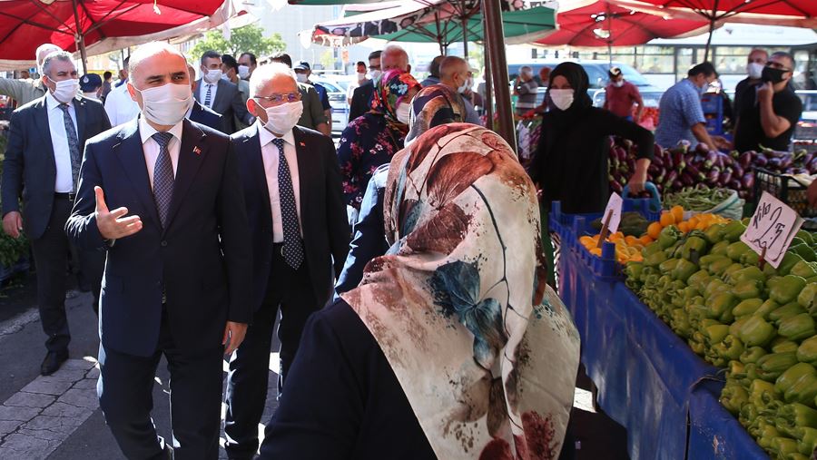 PAZAR YERLERİNDE “COVİD-19” MÜCADELESİ ANLATILDI