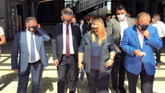 AK PARTİ GEN. BŞK. YRD. ÖZHASEKİ MAÇ ÖNCESİ UYARDI