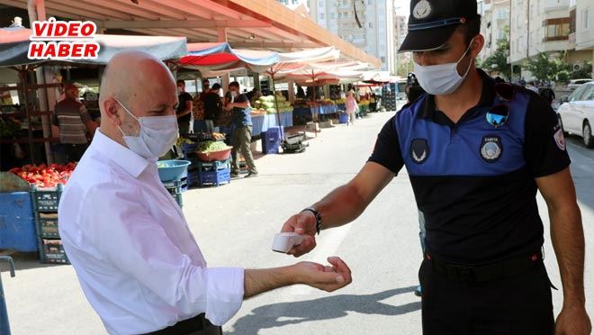 BAŞKAN ÇOLAKBAYRAKDAR’DAN PAZARDA KORONA VİRÜS DENETİMİ