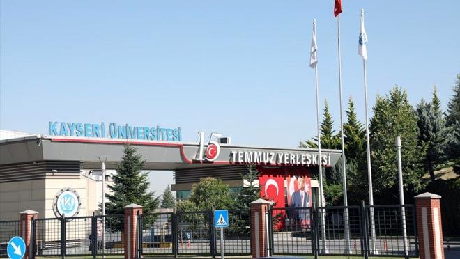 KAYÜ KÜTÜPHANESİ’NE MEHMET AKİF ERSOY’UN İSMİ VERİLDİ