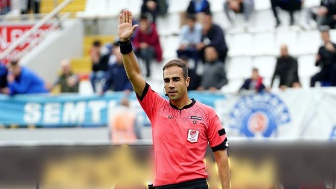 SÜPER LİG’DE HAFTANIN HAKEMLERİ AÇIKLANDI