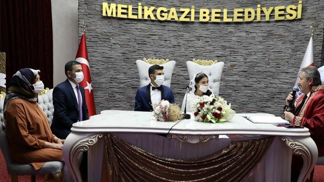 MELİKGAZİ NİKÂHTA 21. YÜZYILIN 21. YILININ 21. GÜNÜ YOĞUNLUĞU