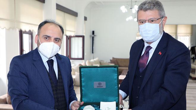 TÜRKŞEKER GENEL MÜDÜRÜ MÜCAHİT ALKAN’DAN BAŞKAN AKAY’A TAZİYE ZİYARETİ