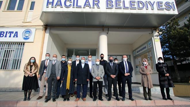 AK PARTİ MİLLETVEKİLİ İSMAİL TAMER HACILAR BELEDİYESİ’NDE
