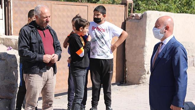 KOCASİNAN BELEDİYESİ, YOL YENİLEMEYLE TRAFİK AKIŞINA KONFOR KAZANDIRIYOR