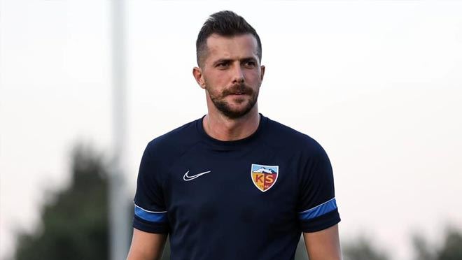 KAYSERİSPOR’DA UĞUR DEMİROK’UN KORONA TESTİ POZİTİF