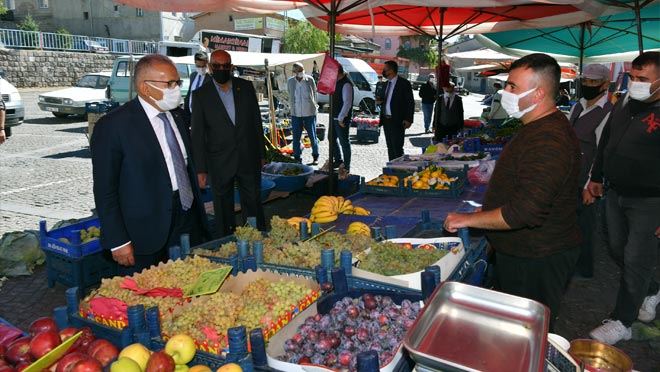 BAŞKAN BÜYÜKKILIÇ MİMARSİNAN SEMT PAZARI’ NDA