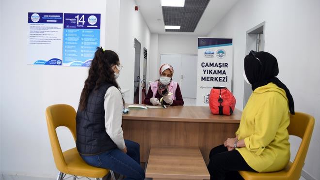 ÜNİVERSİTELİLERE ÇAMAŞIR YIKAMA HİZMETİ