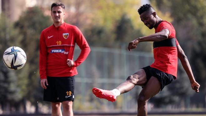 KAYSERİSPOR, FATİH KARAGÜMRÜK’E BİLENİYOR