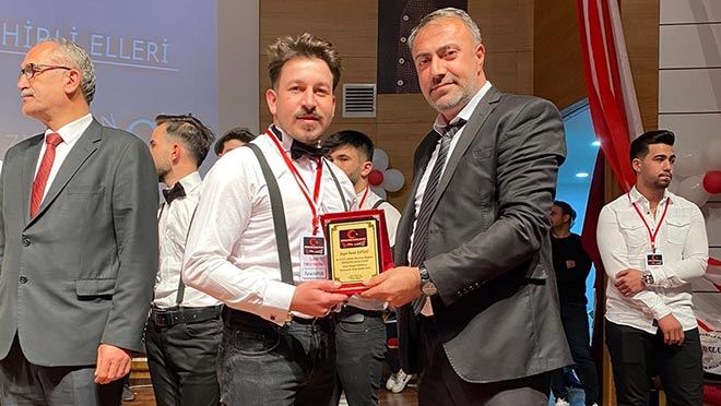 DEVELİLİ KUAFÖR TÜRKİYE BİRİNCİSİ OLDU  