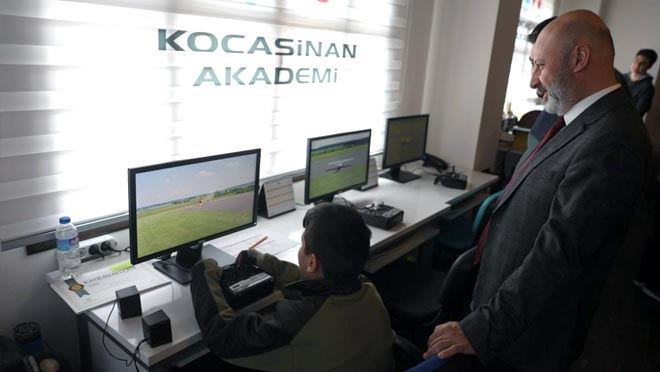 KOCASİNANLI GENÇLER GELECEĞE DAHA DONANIMLI HAZIRLANIYOR