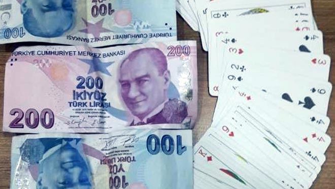 KIRAATHANEDE KUMAR OYNAYAN 5 KİŞİYE CEZA YAZILDI