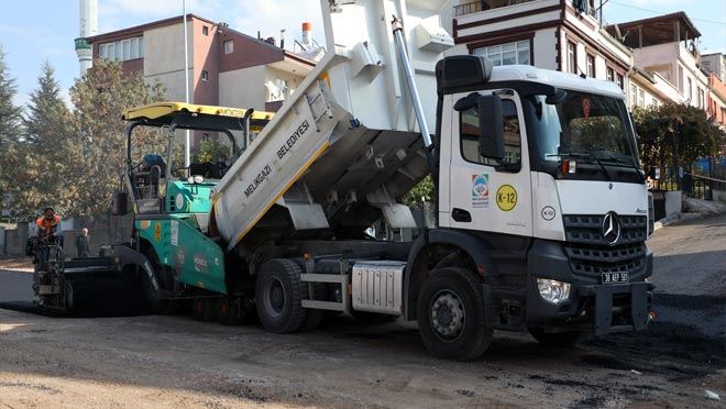 MELİKGAZİ ASFALT’TA REKORA KOŞUYOR