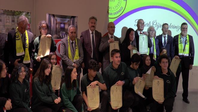 TAŞ MEKTEP ŞEHİTLERİ’NE DİPLOMA TÖRENİ