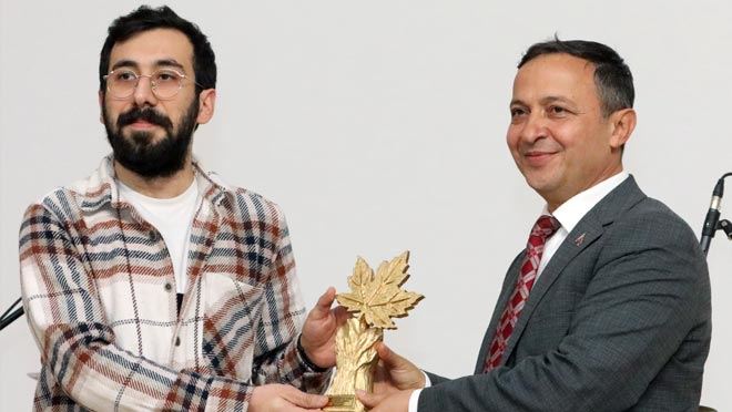 ALTIN ÇINAR FİLM FESTİVALİ’NDE ÖDÜLLER DAĞITILDI