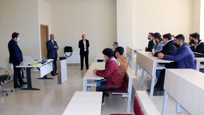 ÜNİVERSİTELİLERE DESTEK SÖZÜ