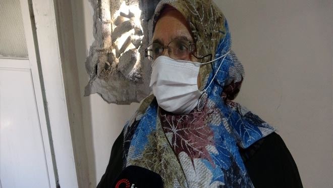 DUVARI DELİP YAŞLI ÇİFTİ SOYDULAR