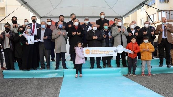 KOCASİNAN BELEDİYESİ UĞUREVLER KONUTLARINI TESLİM ETTİ