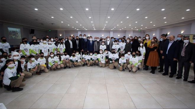 ÖĞRENCİLERİN TÜBİTAK BİLİM FUARI’NA BÜYÜK İLGİ