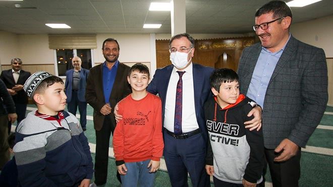 BAŞKAN ÖZDOĞAN “GENÇLER BİZİM GELECEĞİMİZ”