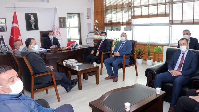 YENİ YURT MÜDÜRLERİ GÖREVİ TESLİM ALDI