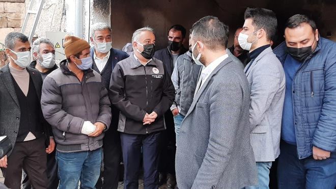 AK PARTİ VE TARIM İL MÜDÜRLÜĞÜ HAYVANLARI TELEF OLAN BESİCİ İÇİN GİRİŞİMLERDE BULUNDU