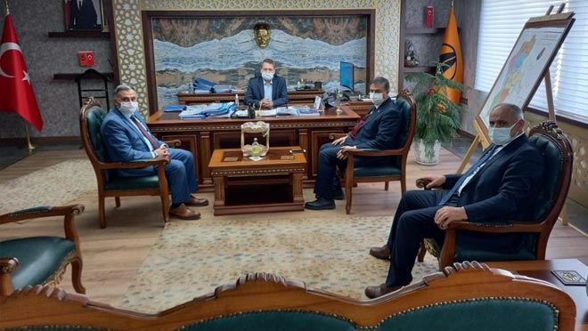 BELEDİYE BAŞKANLARI’NDAN KARAYOLLARI BÖLGE MÜDÜRLÜĞÜNE ZİYARET