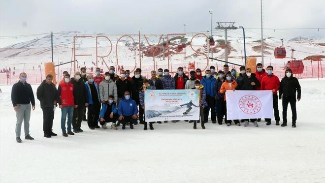 SIFIRDAN ZİRVEYE YOLCULUK