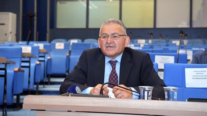 BAŞKAN BÜYÜKKILIÇ’A ‘AKILLI ŞEHİR’ SUNUMU