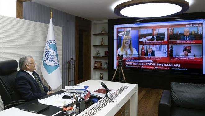 BAŞKAN BÜYÜKKILIÇ ‘DOKTOR BAŞKANLAR KONUŞUYOR ’PROGRAMINA KATILDI