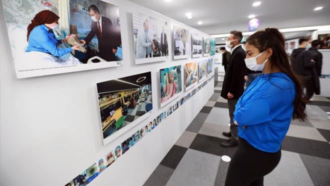 TALAS BELEDİYESİ’NİN PANDEMİ İLE 1 YIL SERGİSİ İLGİ GÖRÜYOR