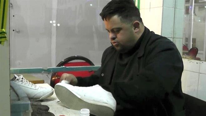 DOWN SENDROMLU RAMAZAN GÜL,